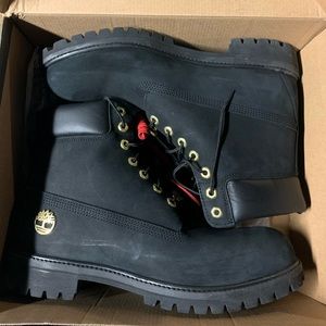Black and gold premium timberland boots
